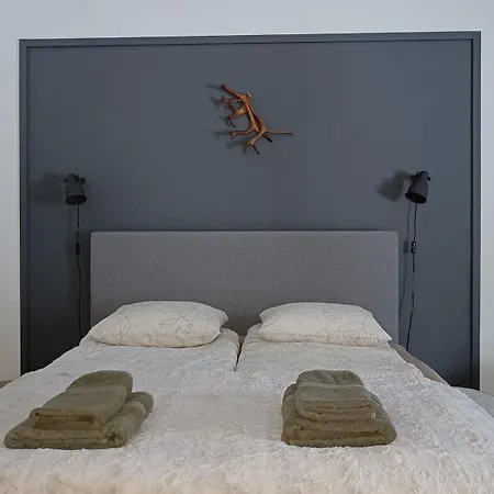 Kontion Keidas Maaseudulla Varattavissa Myoes Takkatupa Ja Sauna 아파트 *